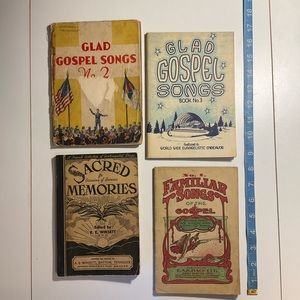 🎶 4 Charming old hymnals/songbooks